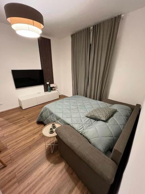 Soleo Guesthouse مونزا المظهر الخارجي الصورة