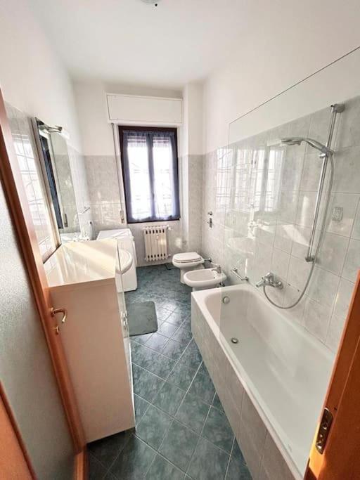 Soleo Guesthouse مونزا المظهر الخارجي الصورة