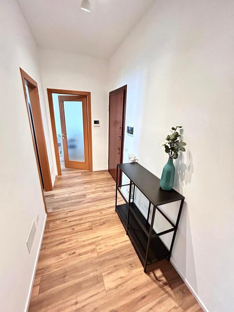 Soleo Guesthouse مونزا المظهر الخارجي الصورة